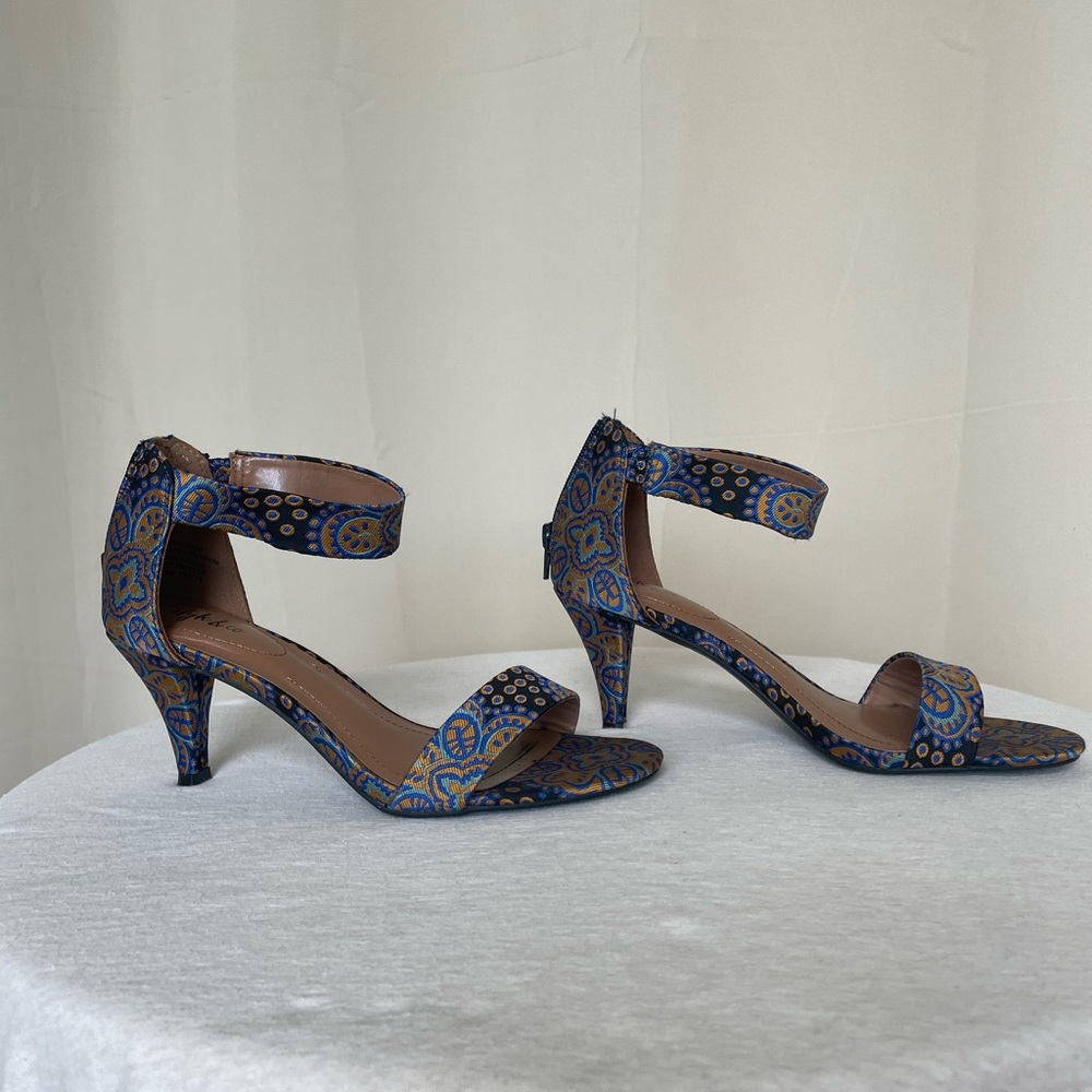 Paycee 2 piece dress sandals from Macy’s. - Picture 3 of 10